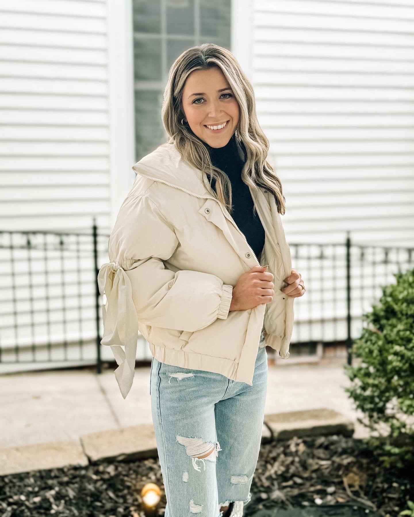 Ribbon Puffer Jacket Cream